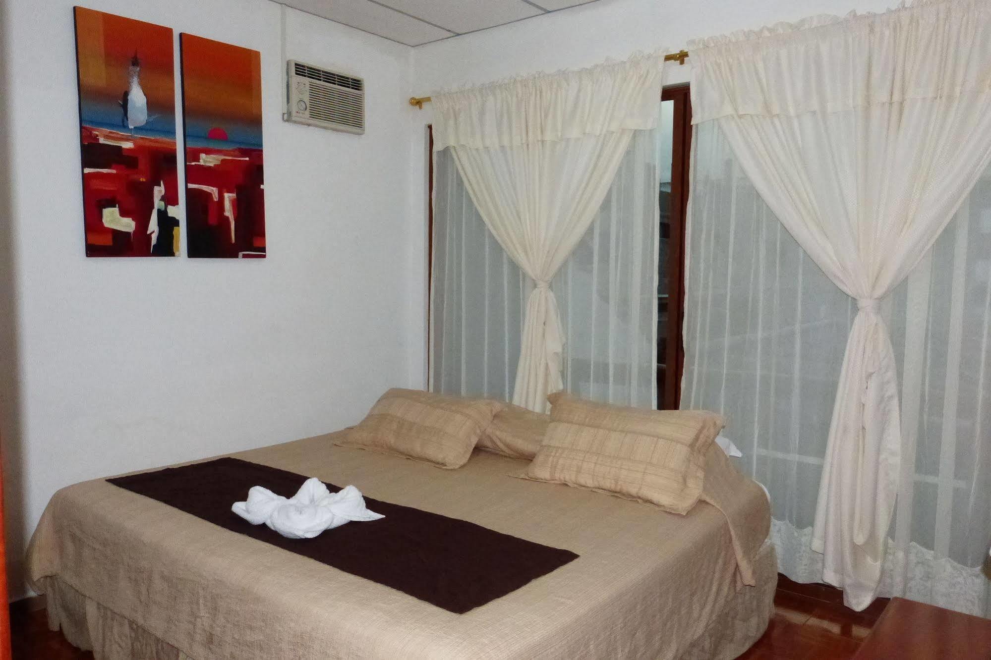 Galapagos Islands Hotel Puerto Ayora  Exteriér fotografie